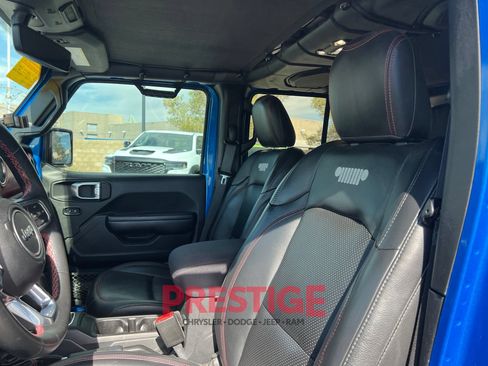 Used 2021 Jeep Wrangler Unlimited Rubicon AWD/4WD image 32