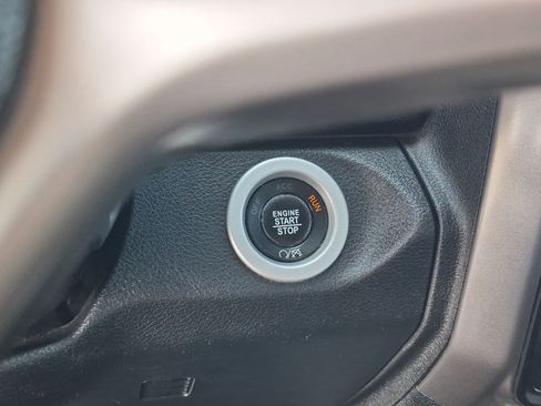 Used 2018 RAM 2500 Laramie w/ Sport Appearance Group AWD/4WD image 21