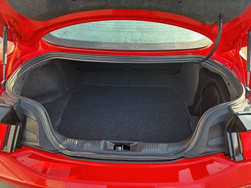 Used 2024 Ford Mustang GT Premium image 5