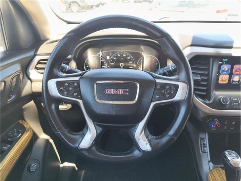 Used 2017 GMC Acadia Denali w/ Technology Package AWD/4WD image 7