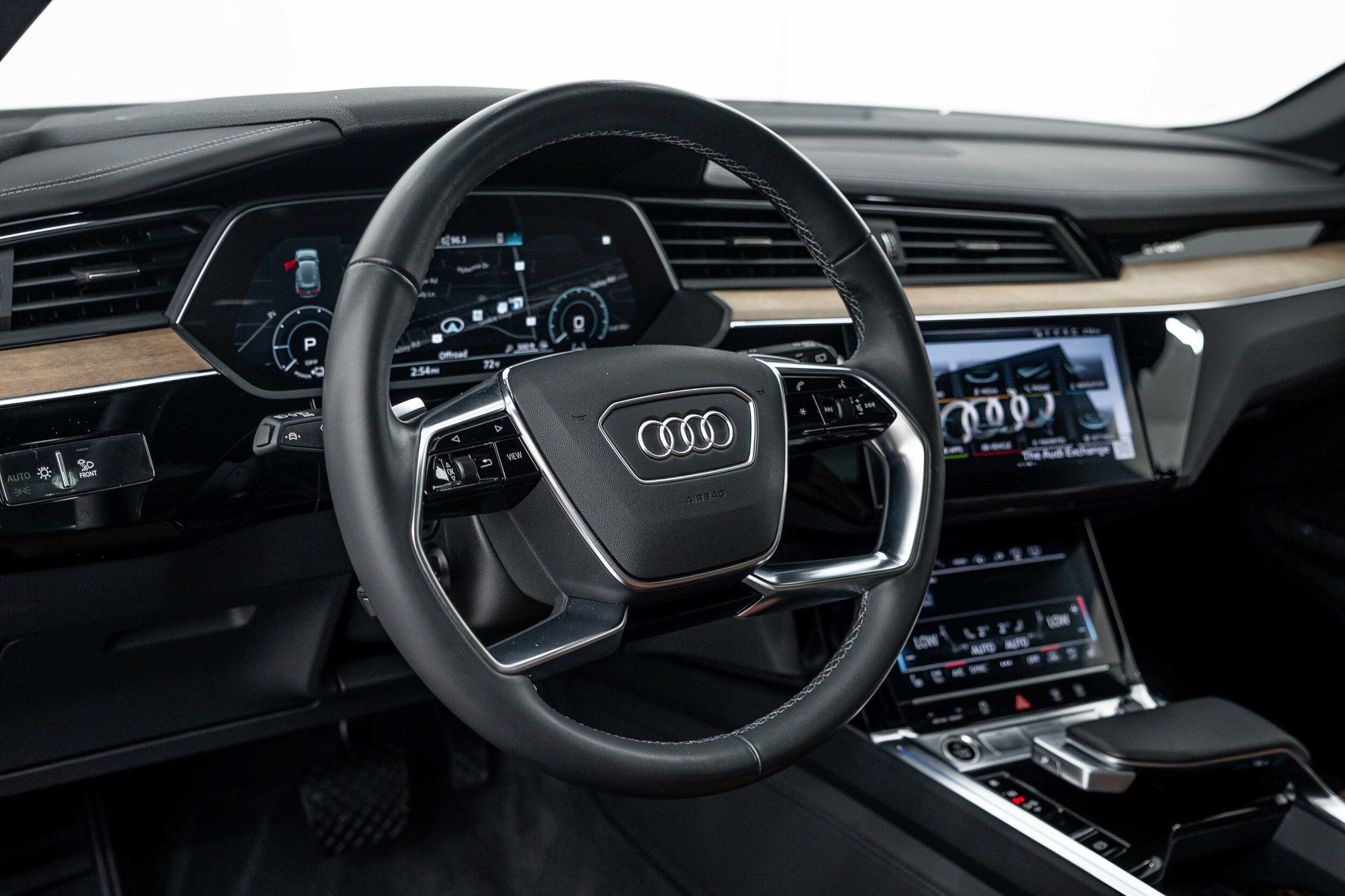 Certified 2024 Audi Q8 e-tron Prestige w/ Prestige Package AWD/4WD image 10