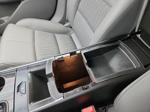 Used 2019 Chevrolet Impala LT image 42