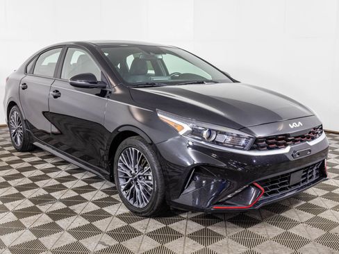Used 2024 Kia Forte GT-Line w/ GT-Line Premium Package FWD image 12