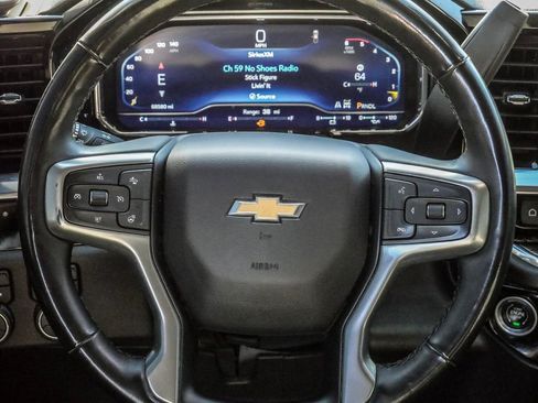Used 2024 Chevrolet Silverado 2500 LT AWD/4WD image 25