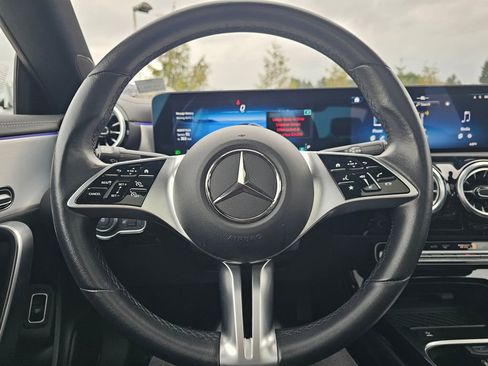 Used 2025 Mercedes-Benz CLA 250 4MATIC image 26