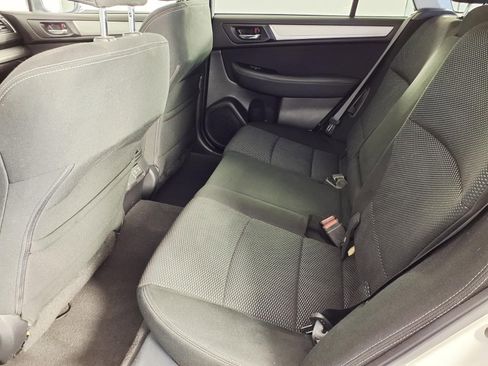 Used 2019 Subaru Outback 2.5i Premium w/ Popular Package #2 image 7