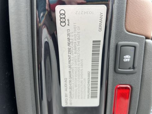 Used 2017 Audi A4 2.0T Premium image 28