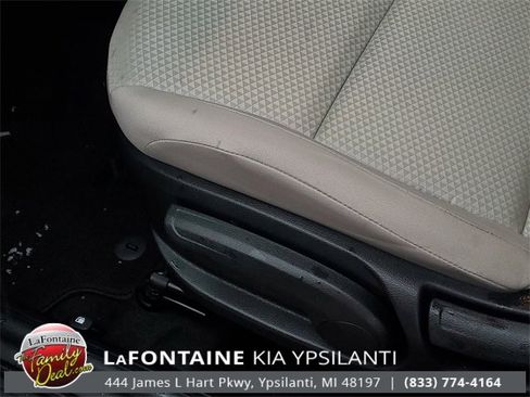 Certified 2025 Kia Soul LX image 11
