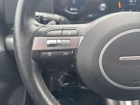 Used 2024 Hyundai Kona Limited image 17
