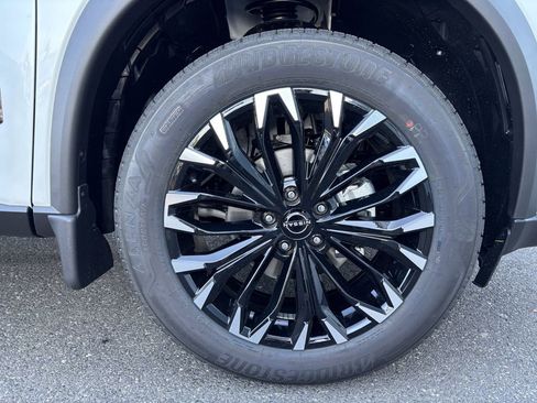 New 2026 Nissan Rogue SV AWD/4WD image 7