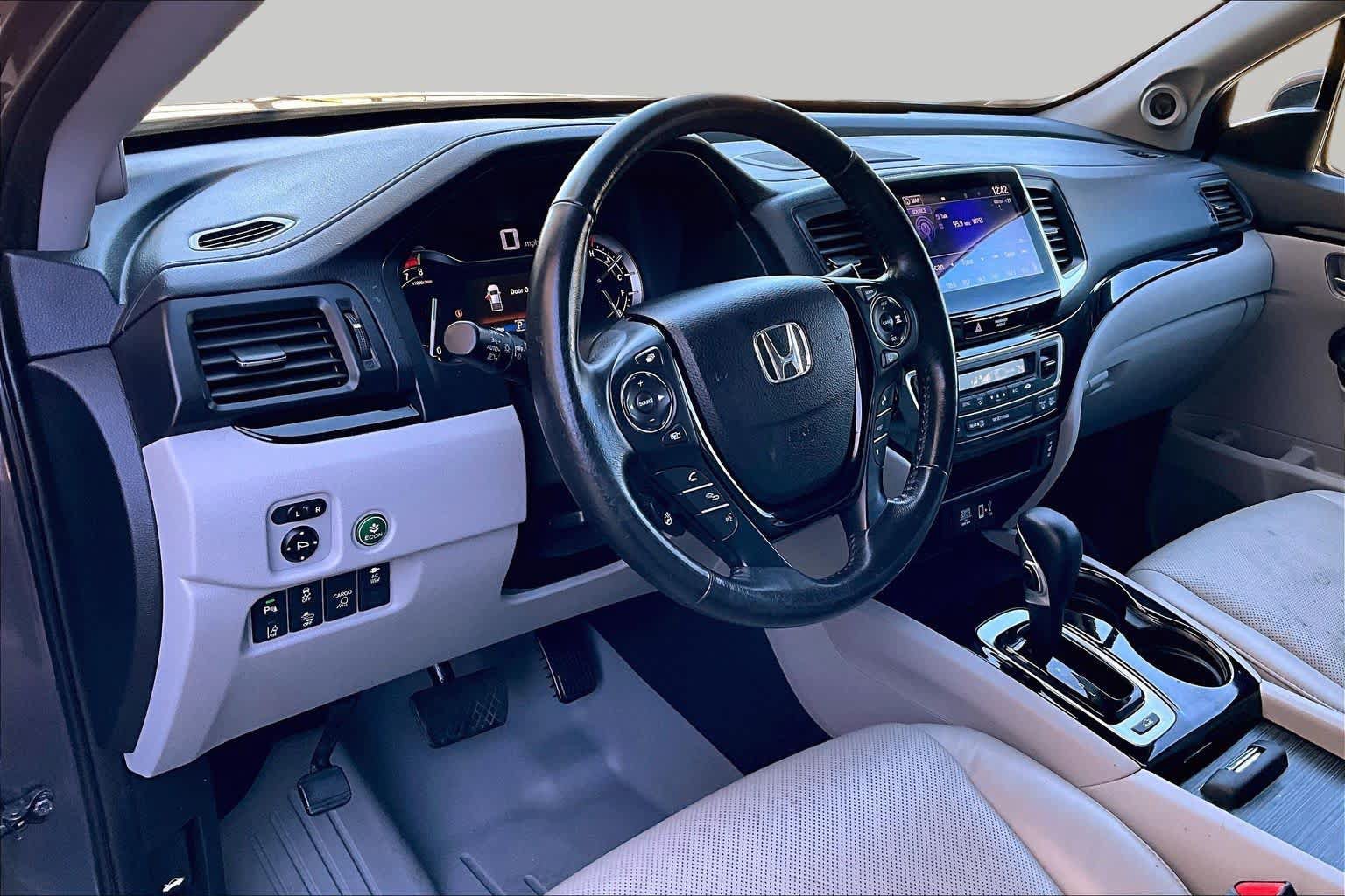 Used 2019 Honda Ridgeline RTL-E image 18