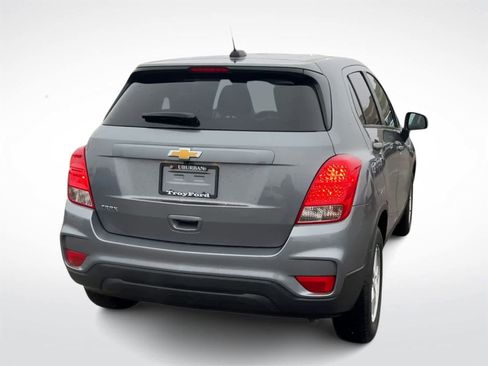 Used 2020 Chevrolet Trax LS w/ Tint and Cruise Package image 8