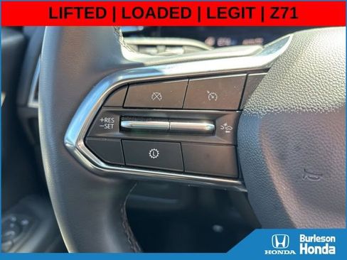 Used 2025 Chevrolet Suburban Z71 AWD/4WD image 11