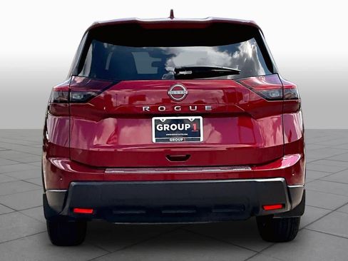 Used 2026 Nissan Rogue SV FWD image 5