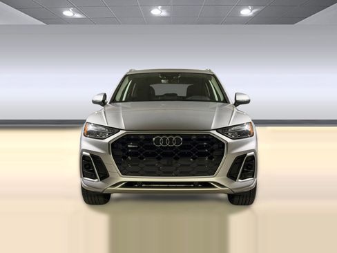 Used 2023 Audi Q5 2.0T Premium w/ Convenience Package AWD/4WD image 6