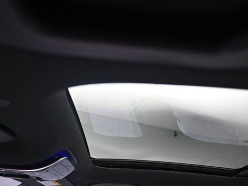 Used 2025 Mercedes-Benz C 300 Sedan image 19