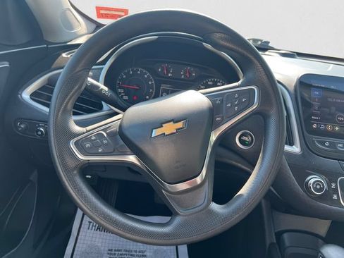Used 2021 Chevrolet Malibu LS FWD image 12
