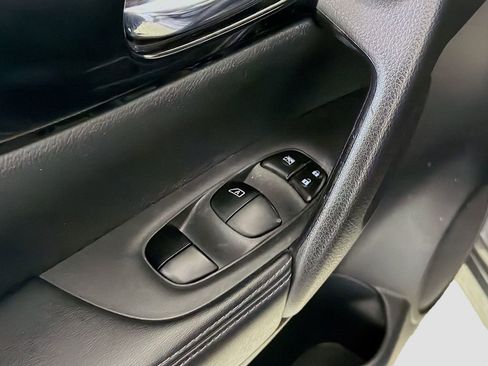 Used 2018 Nissan Rogue Sport SV w/ SV All-Weather Package image 20