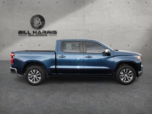 Used 2022 Chevrolet Silverado 1500 LT image 4