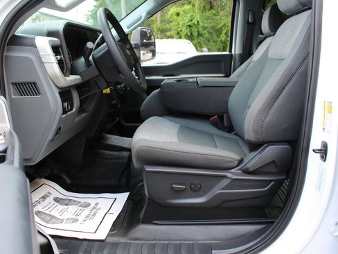 Used 2025 Ford F350 XLT AWD/4WD image 36