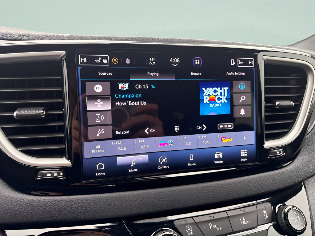 Used 2026 Chrysler Pacifica Select FWD image 20