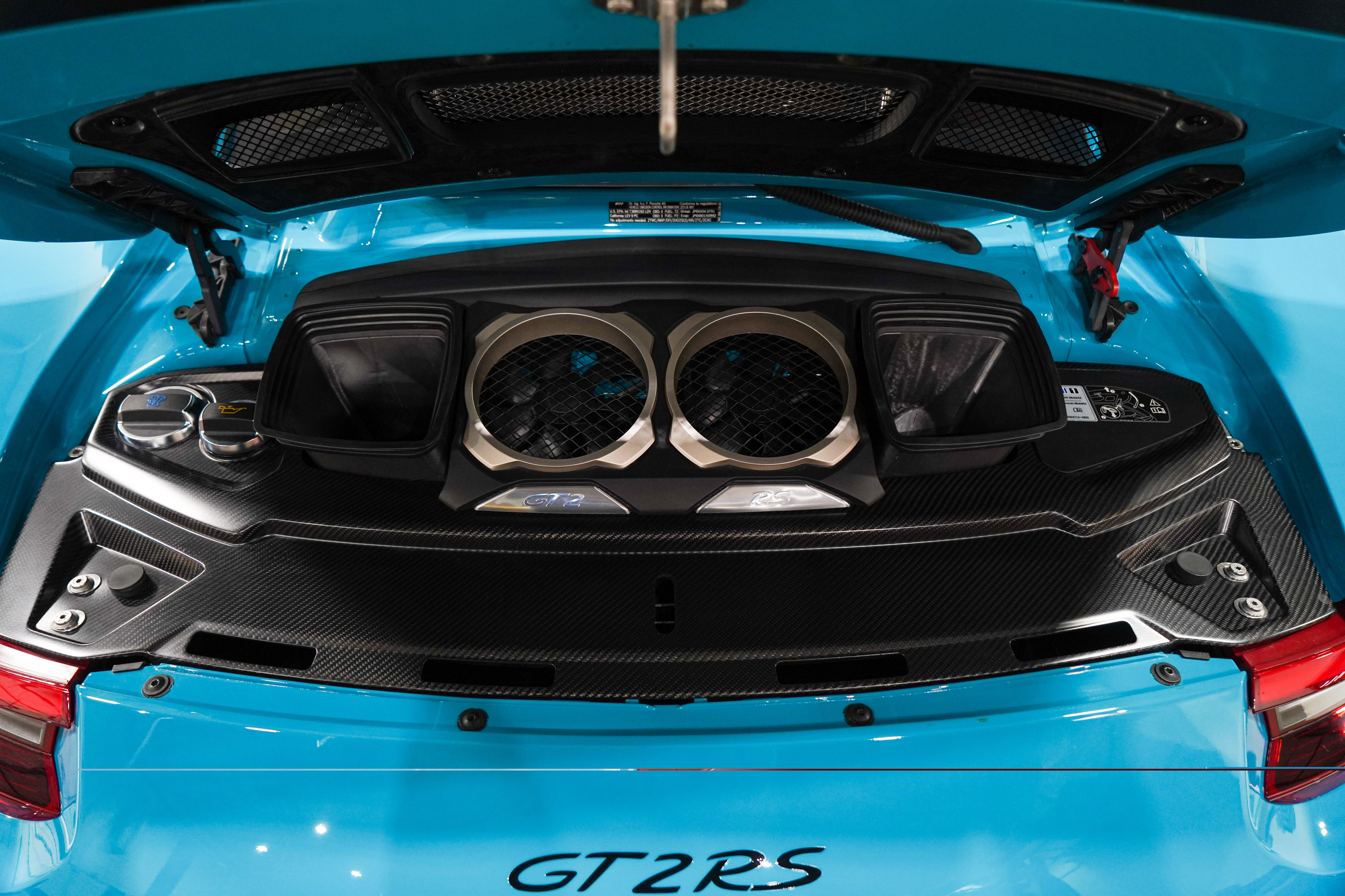 Used 2018 Porsche 911 GT2 RS RWD image 40