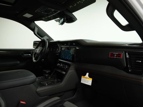 New 2026 GMC Sierra 1500 AT4 w/ AT4 Premium Package AWD/4WD image 18