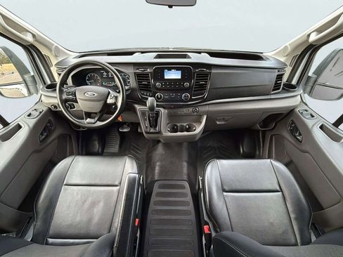 Used 2022 Ford Transit 250 Medium Roof AWD image 9
