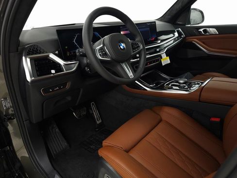 Used 2026 BMW X7 xDrive40i w/ M Sport Package AWD/4WD image 14