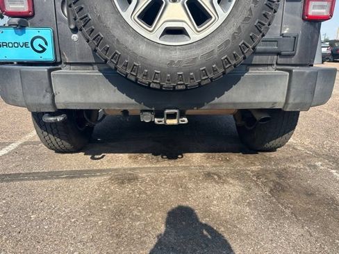 Used 2017 Jeep Wrangler Unlimited Sport w/ Quick Order Package 24S AWD/4WD image 9