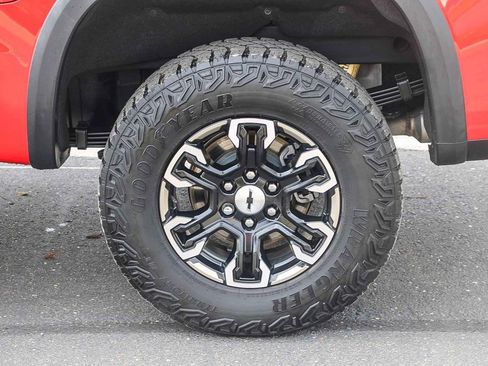 Used 2023 Chevrolet Silverado 1500 ZR2 w/ Technology Package image 10