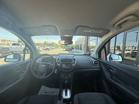 Used 2016 Chevrolet Trax LS w/ LPO, Cargo Package FWD image 15
