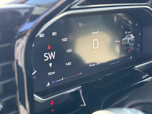 New 2026 GMC Sierra 1500 SLT image 22