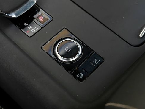Used 2021 Land Rover Discovery HSE R-Dynamic AWD/4WD image 28