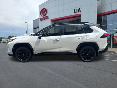 Used 2023 Toyota RAV4 XSE AWD/4WD image 6