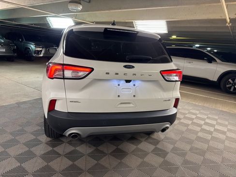 Used 2022 Ford Escape SEL image 6