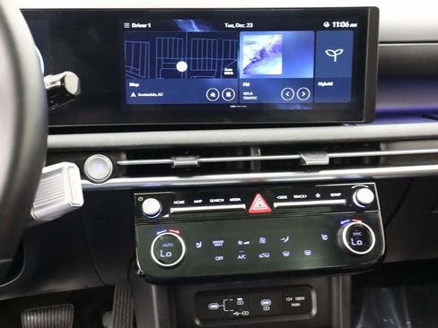 Used 2025 Hyundai Tucson SEL image 12