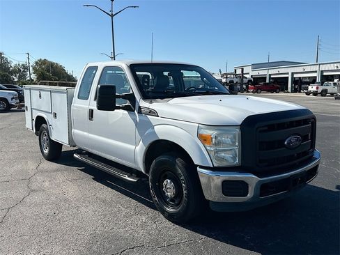 Used 2015 Ford F250 XL w/ XL Value Package image 3