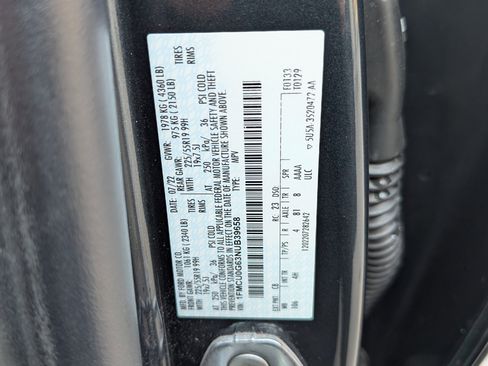 Used 2022 Ford Escape SE w/ SE Sport Appearance Package image 35