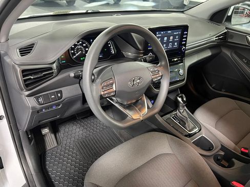 Used 2020 Hyundai Ioniq Blue FWD image 13