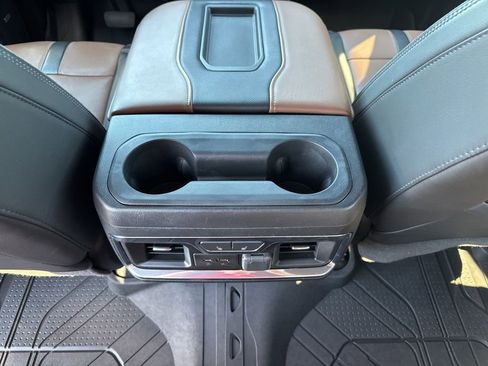 Used 2019 Chevrolet Silverado 1500 High Country w/ High Country Premium Package image 26