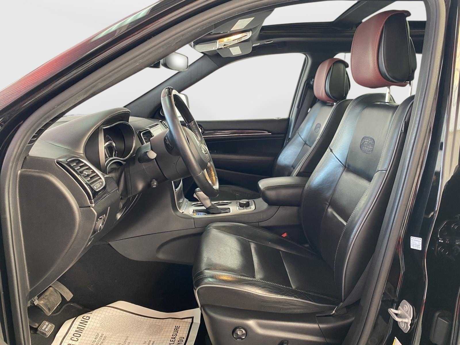Used 2019 Jeep Grand Cherokee Overland AWD/4WD image 21