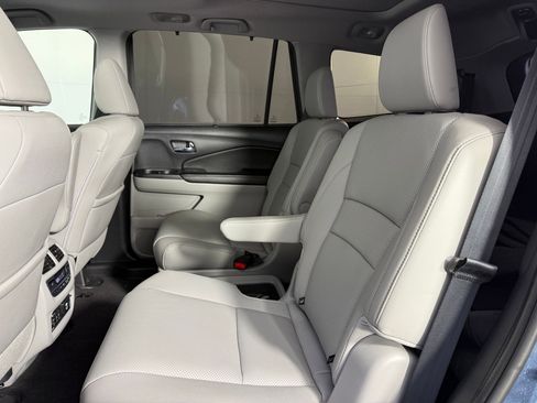 Used 2016 Honda Pilot Elite image 14