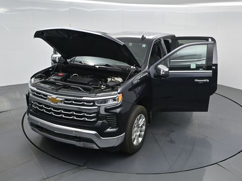 Used 2024 Chevrolet Silverado 1500 LTZ image 33