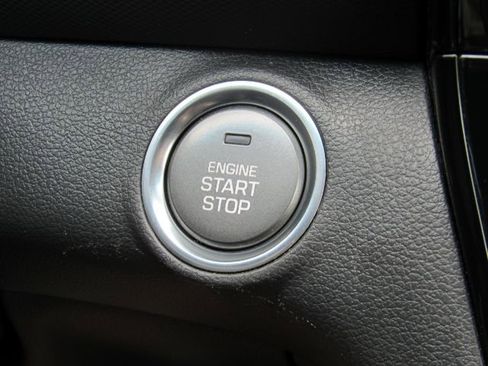 Used 2022 Hyundai Ioniq SE image 42