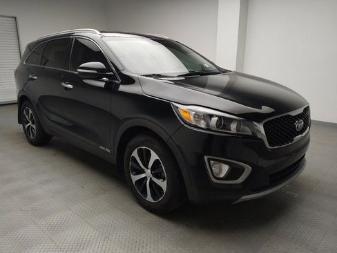 Used 2017 Kia Sorento EX w/ EX V6 Premium Package image 11