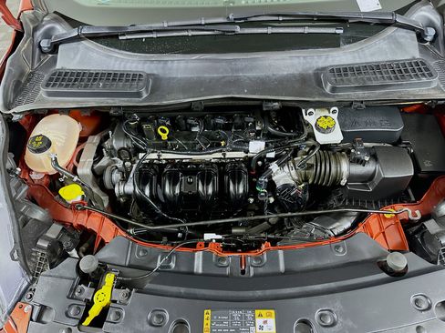 Used 2019 Ford Escape S image 31