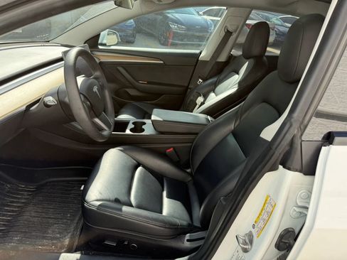 Used 2021 Tesla Model 3 Standard Range Plus RWD image 2