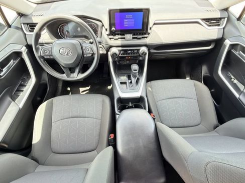 Used 2025 Toyota RAV4 XLE FWD image 12