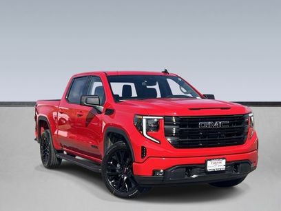 New 2026 GMC Sierra 1500 Elevation w/ LPO, Elevation Black Package